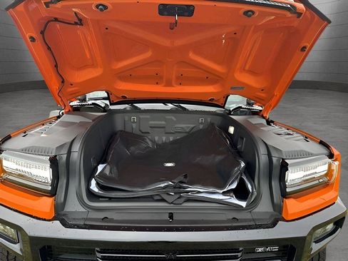 New 2024 GMC Hummer EV 3X w/ LPO, Illumination Package image 8