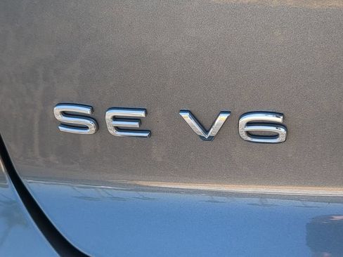 Certified 2023 Volkswagen Atlas Cross Sport SE AWD/4WD image 12