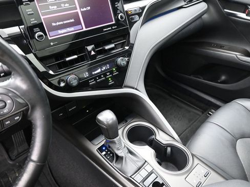 Used 2023 Toyota Camry XSE FWD image 22