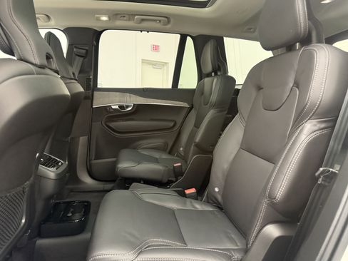 Certified 2024 Volvo XC90 B6 Ultimate w/ Protection Package Premier image 26
