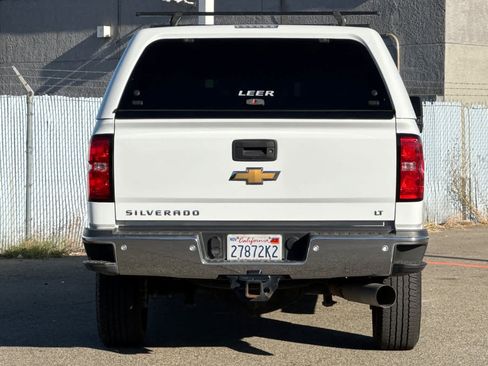 Used 2017 Chevrolet Silverado 2500 LT w/ LT Convenience Package AWD/4WD image 4