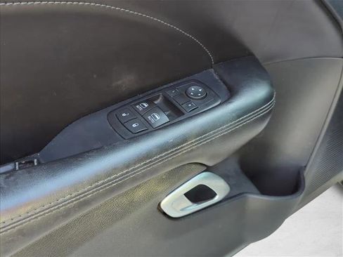 Used 2015 Dodge Challenger R/T Scat Pack w/ Leather Interior Group image 11