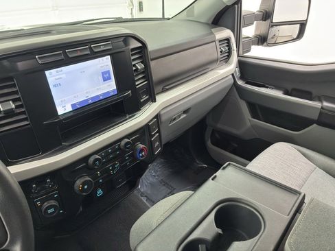Used 2024 Ford F250 XLT image 39