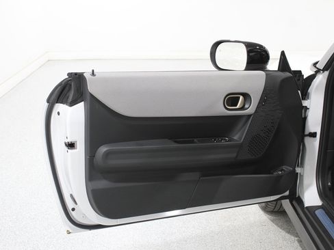 Certified 2025 MINI Cooper S image 4