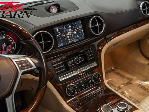 Used 2015 Mercedes-Benz SL 550 image 46