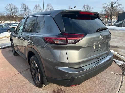 Used 2026 Nissan Rogue SV w/ Cold Weather Package image 3