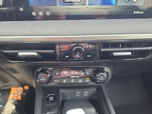 New 2026 Nissan Kicks SV image 24