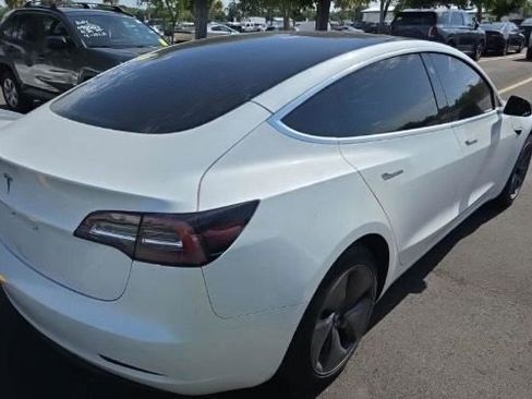 Used 2020 Tesla Model 3 Standard Range RWD image 5