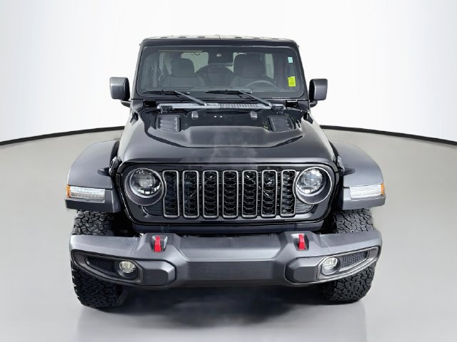 Used 2024 Jeep Wrangler Unlimited Rubicon AWD/4WD image 2