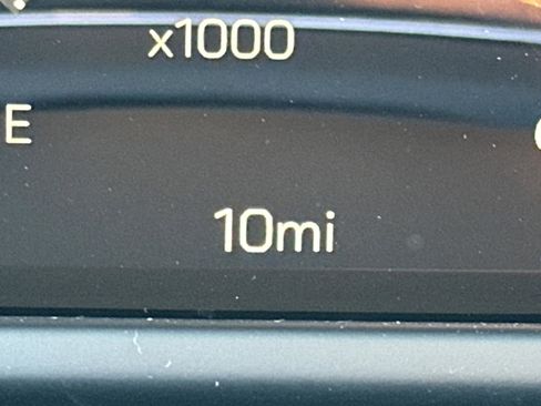 Used 2026 GMC Acadia Elevation w/ Elevation Premium Package image 30