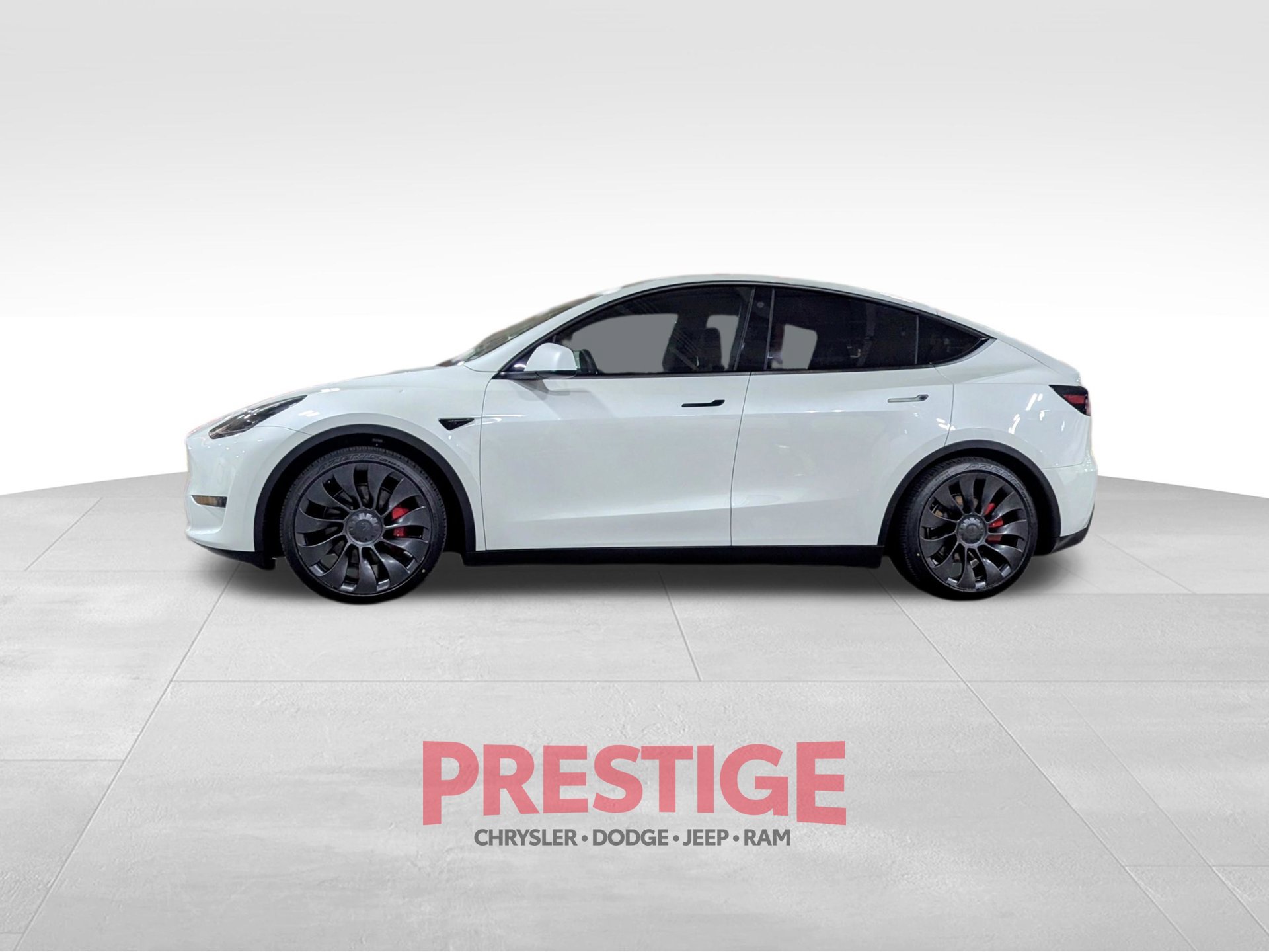 Used 2023 Tesla Model Y Performance AWD/4WD image 13