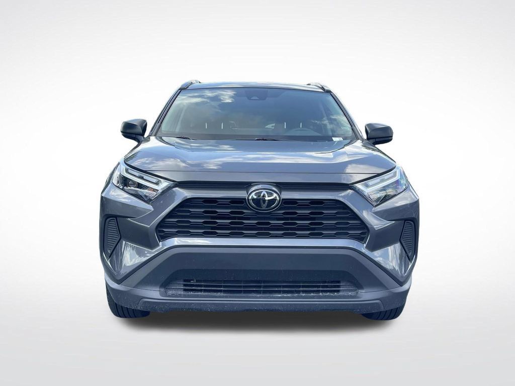 Used 2025 Toyota RAV4 LE AWD/4WD image 2