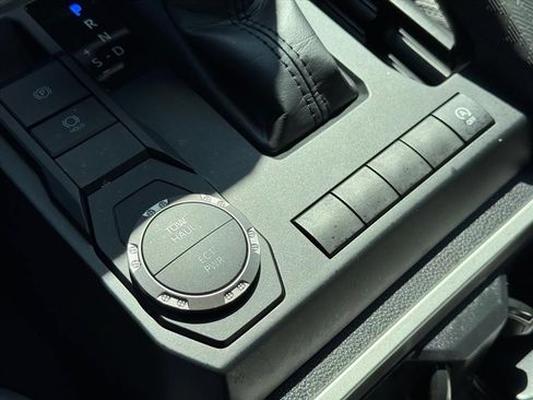 Used 2025 Toyota Tacoma SR5 RWD image 20