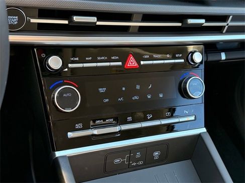 New 2026 Hyundai Santa Fe SE image 19