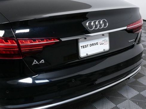 Used 2021 Audi A4 2.0T Premium w/ Convenience Package image 32