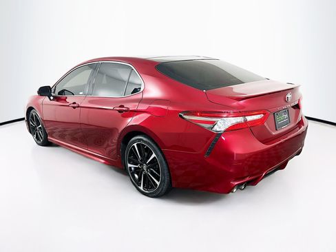 Used 2018 Toyota Camry XSE FWD image 5