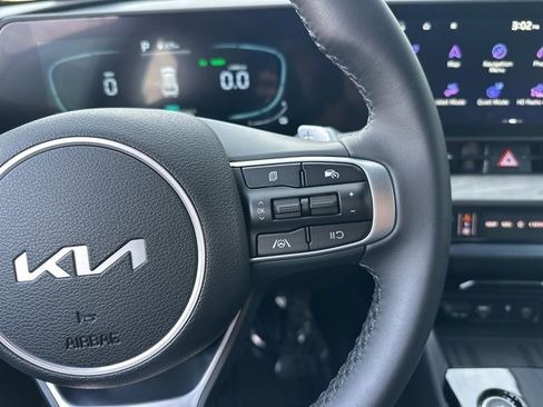 Used 2025 Kia Sportage X-Line image 25