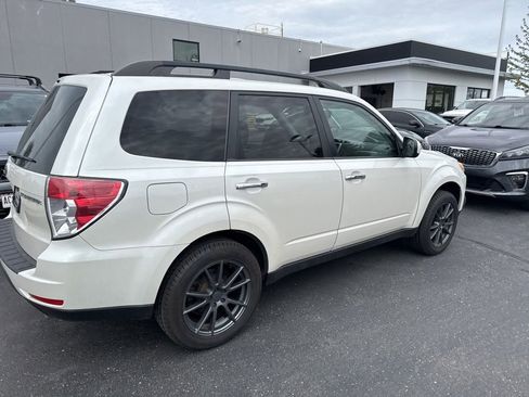 Used 2009 Subaru Forester 2.5X Limited AWD/4WD image 4