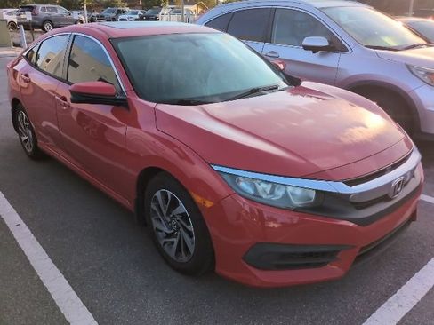 Used 2018 Honda Civic EX image 1