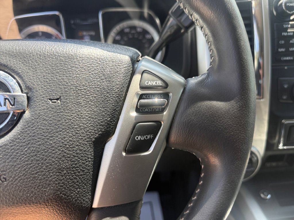 Used 2018 Nissan Titan PRO-4X w/ Pro-4x Convenience Package AWD/4WD image 22