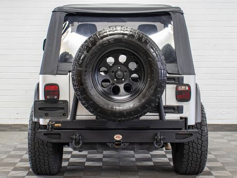 Used 2005 Jeep Wrangler X w/ Tire & Wheel Group (Ecco) AWD/4WD image 4
