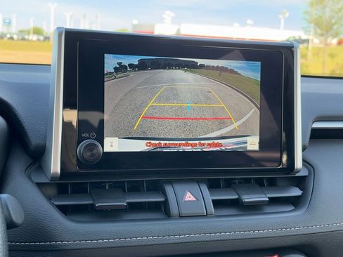 Used 2025 Toyota RAV4 LE image 19