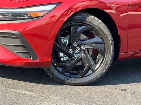 New 2026 Hyundai Elantra Sport FWD image 32