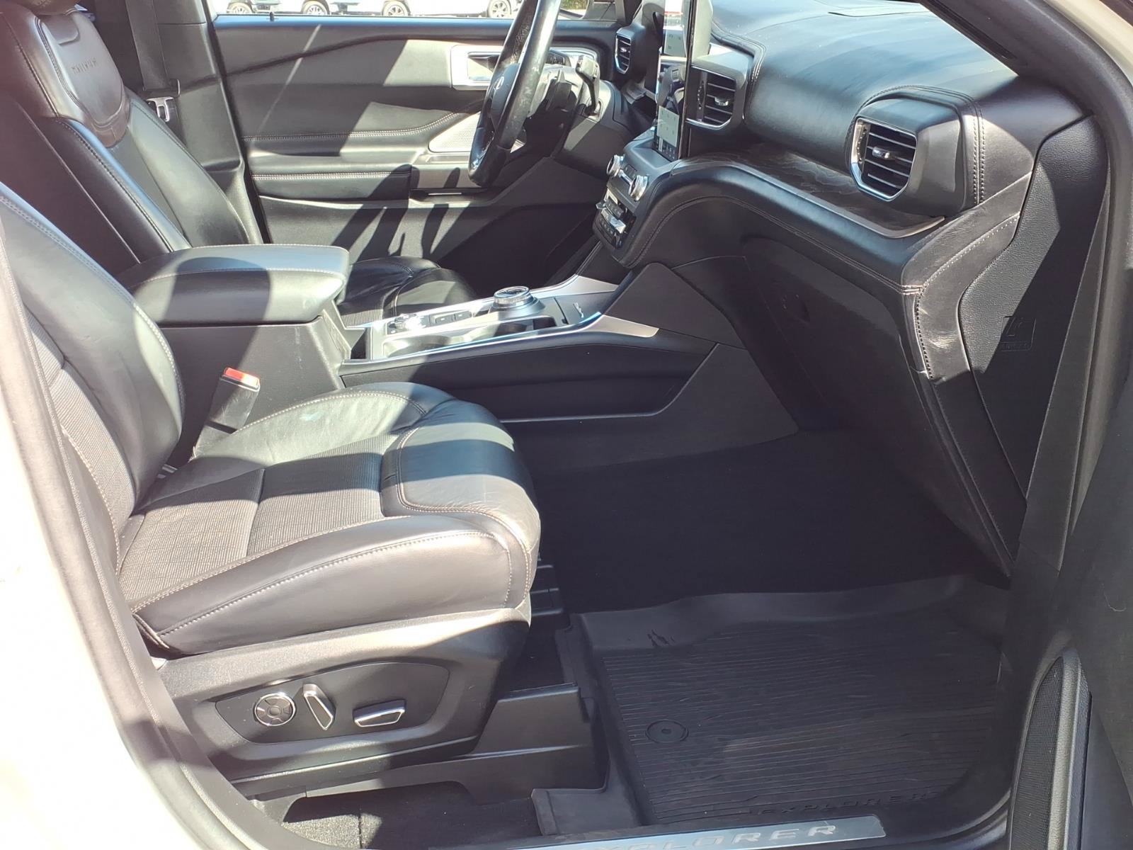 Certified 2020 Ford Explorer Platinum AWD/4WD image 18