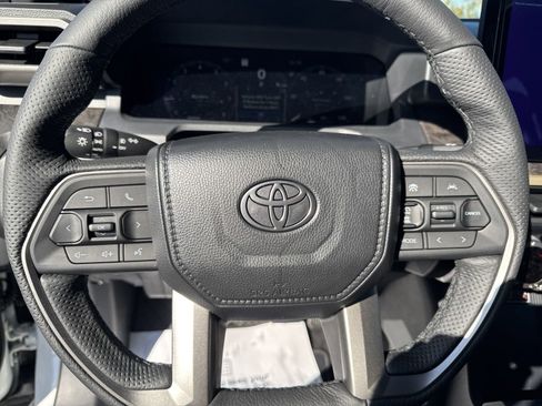 New 2024 Toyota Tacoma Limited AWD/4WD image 18