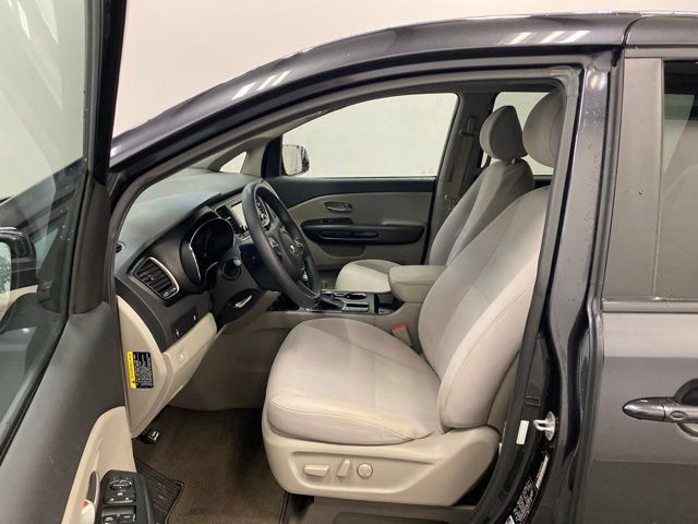 Used 2019 Kia Sedona LX FWD image 9