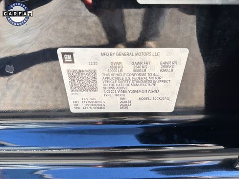 Used 2021 Chevrolet Silverado 2500 LT w/ Midnight Edition image 36