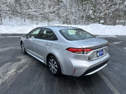 Used 2021 Toyota Corolla LE image 8