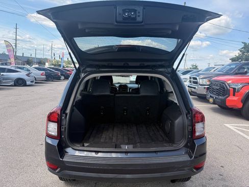 Used 2014 Jeep Compass Latitude w/ Sun/Sound Group AWD/4WD image 24