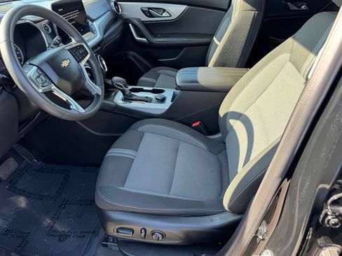 Certified 2024 Chevrolet Blazer LT w/ Convenience Package FWD image 15