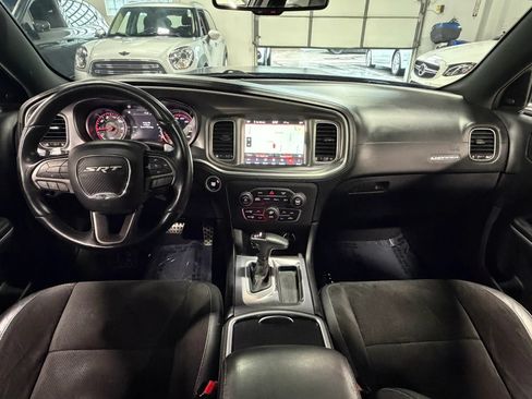 Used 2019 Dodge Charger Scat Pack w/ Dynamics Package RWD image 2