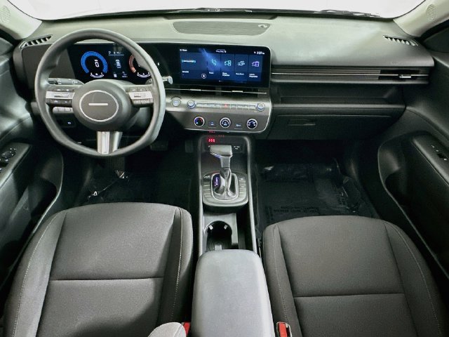Used 2024 Hyundai Kona SE FWD image 13