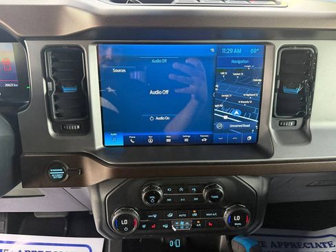 Used 2021 Ford Bronco Outer Banks AWD/4WD image 24