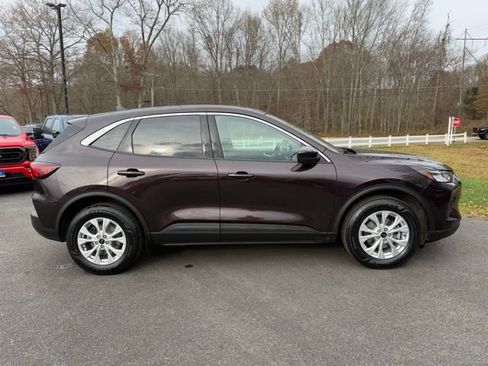 Certified 2023 Ford Escape Active w/ Tech Pack #2 image 8