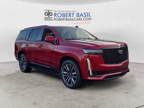 Used 2021 Cadillac Escalade Sport w/ LPO, ONYX Package image 7