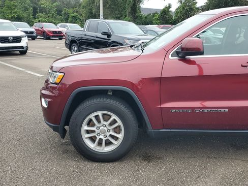 Used 2018 Jeep Grand Cherokee Laredo image 11