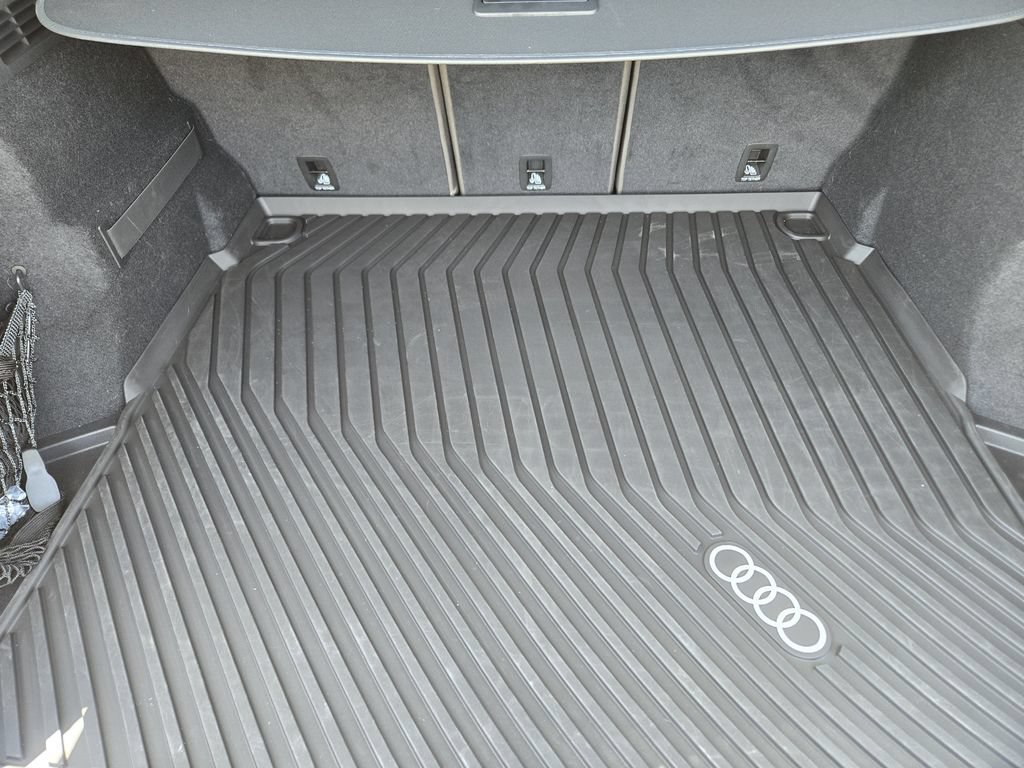 Used 2025 Audi Q5 Premium Plus w/ Premium Plus AWD/4WD image 42