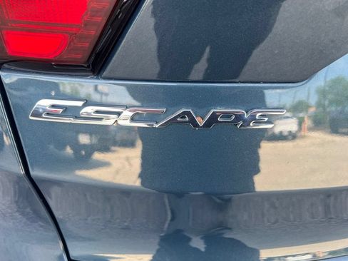 Used 2019 Ford Escape SE AWD/4WD image 30