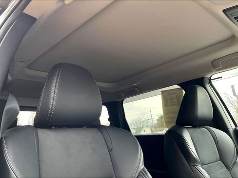 Used 2024 Mitsubishi Outlander SE image 21