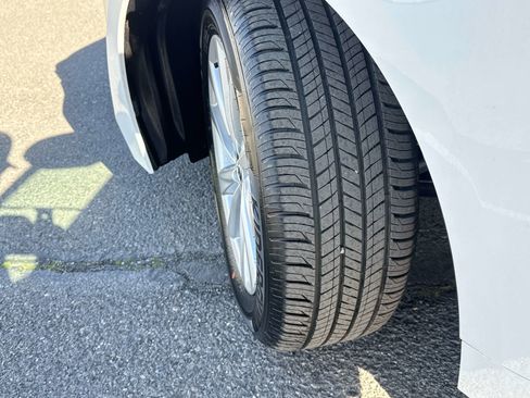 Used 2026 Toyota Corolla LE w/ LE Premium Package image 7