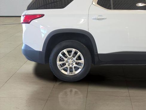 Used 2018 Chevrolet Traverse LT AWD/4WD image 31