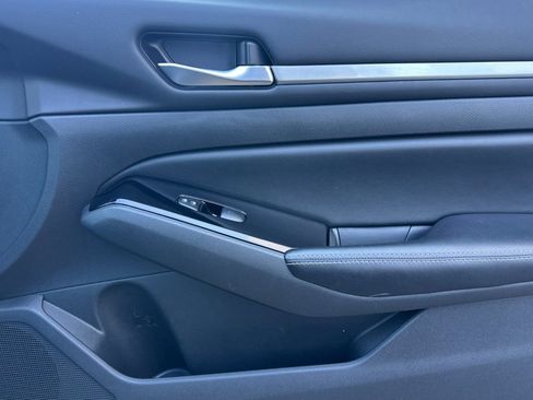 Used 2023 Nissan Altima 2.5 SV image 19