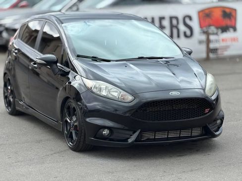 Used 2018 Ford Fiesta ST FWD image 2