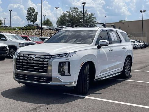 Used 2023 Hyundai Palisade Calligraphy w/ Cargo Package AWD/4WD image 6