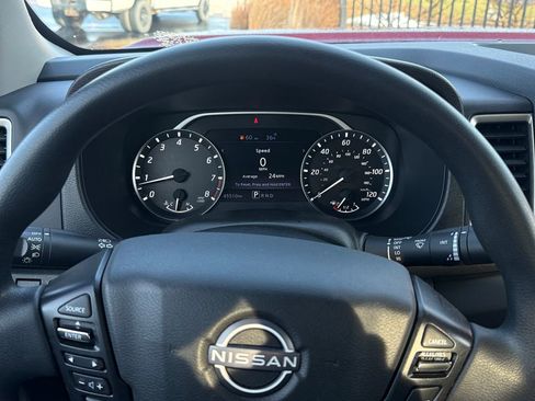 Used 2023 Nissan Frontier SV image 29