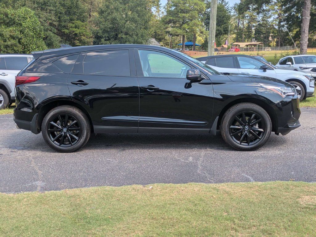 Used 2025 Acura RDX SH-AWD image 6